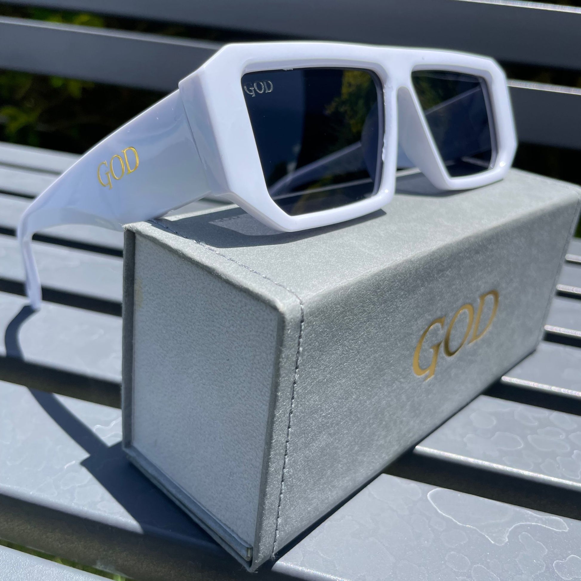 Bold Square Frame Sunglasses