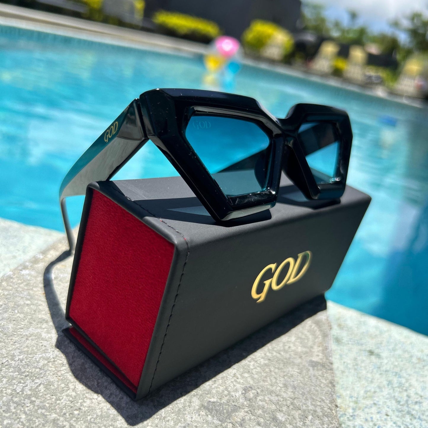 Geometric Cat-Eye Sunglasses